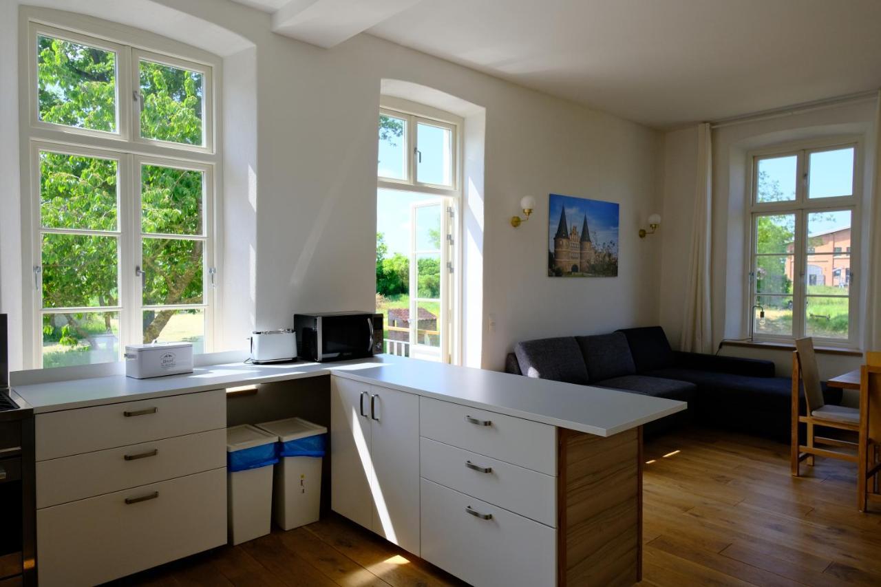 Gutshaus Fewo Luebeck Dassow Ngoại thất bức ảnh